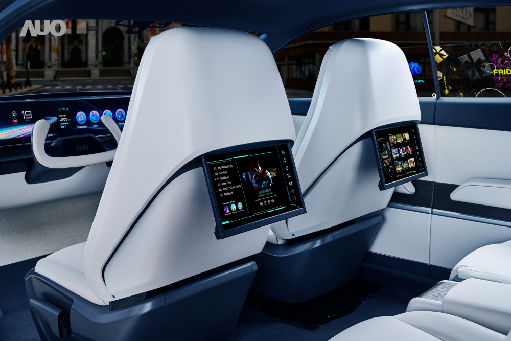 米兰·(milan)将于CES 展示全新Smart Cockpit 2024，可紧密串连使用者多元需求，并革新座舱内部的应用和设计，带来身历其境且引人入胜的视觉飨宴，满足驾乘人员的全方位体验