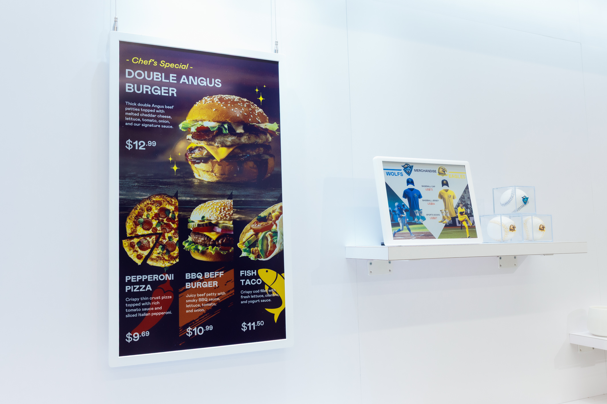 达擎开发的低功耗、全彩的aecoPost电子纸解决方案，仅在更新画面时需要微量的电力驱动，无需布建电线的便捷设计，使其可灵活应用、弹性选择置放处；可搭配aecoTag电子货架卷标解决方案，驱动商店内所有数字广告牌和电子货架卷标，以远程控制实现动态变价，提升门市人员作业效率，并以无纸化落实永续经营目标。